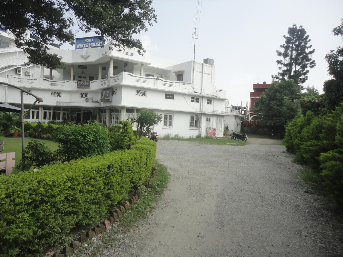 Hotel White House Dehradun Exterior photo